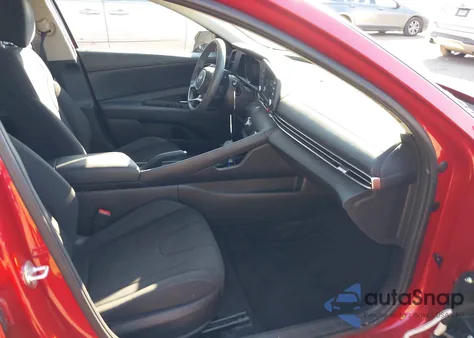 2022 Hyundai Elantra Sel z USA, uszkodzony, nr VIN 5NPLM4AG4NH078778